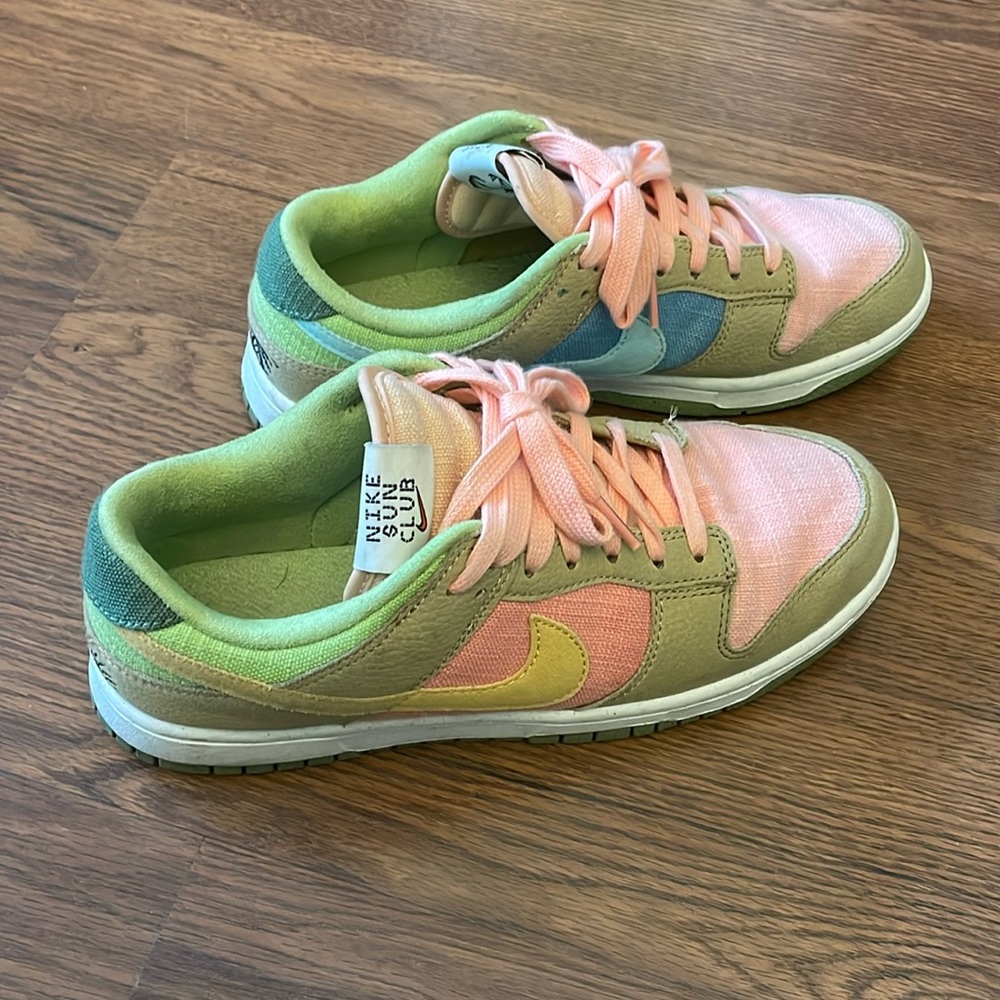 Multicolored Nike dunks M7